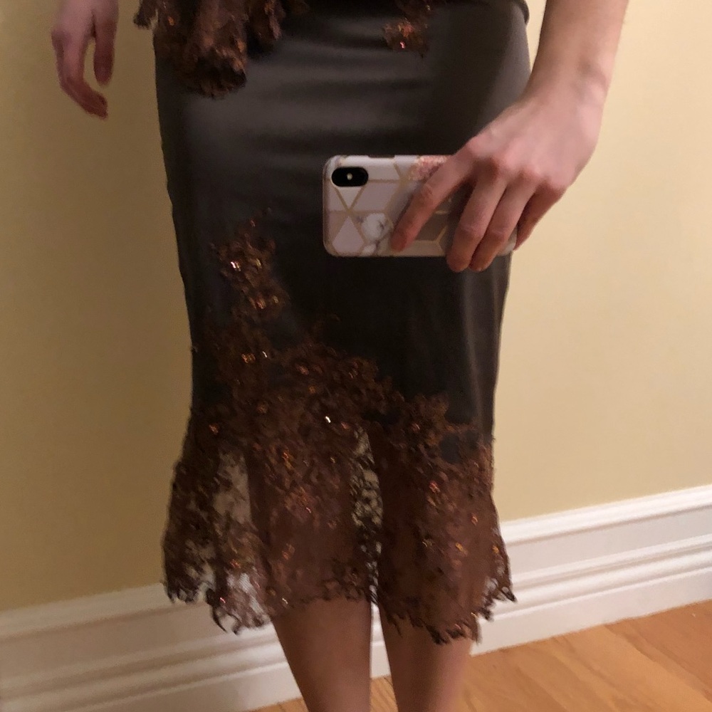 Mandalay Julian Joyce dress - Picture 5 of 5